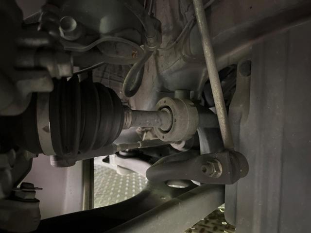 スイフト ＲＳ　ＳＤナビ　禁煙車　シートヒーター　ドラレコ　スマートキー　ＬＥＤヘッド　ビルトインＥＴＣ　オートハイビーム　オートライト　オートエアコン　純正１６インチアルミ　Ｂｌｕｅｔｏｏｔｈ　ＣＤ　ＤＶＤ再生（20枚目）