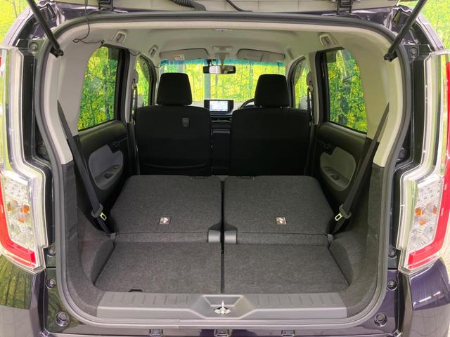 後席を格納すると、これだけの広さが!シーンに合わせたシートアレンジで、大きな荷物も積むことが出来ます♪