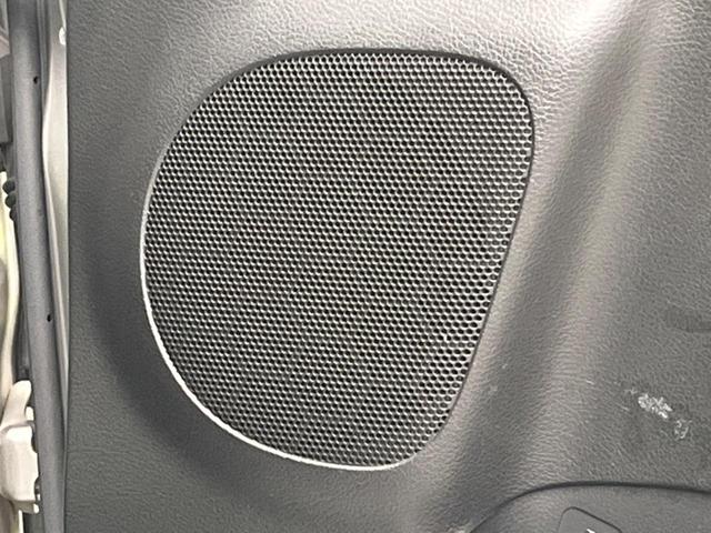 スペーシアカスタムZ ベースグレード 禁煙車 Kenwoodナビ 運転席シートヒーター 電動スライドドア スマートキー HIDヘッドライト オートエアコン 純正14インチアルミホイール アイドリングストップ(31枚目)