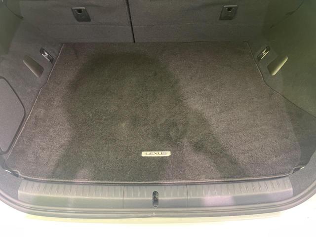 CT CT200h バージョンC 禁煙車 純正ナビ バックカメラ 前席パワーシート 前席シートヒーター ETC オートエアコン コーナーセンサー クルーズコントロール パドルシフト 純正16インチアルミホイール 革巻きステアリング(28枚目)