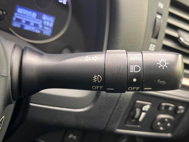 CT CT200h バージョンC 禁煙車 純正ナビ バックカメラ 前席パワーシート 前席シートヒーター ETC オートエアコン コーナーセンサー クルーズコントロール パドルシフト 純正16インチアルミホイール 革巻きステアリング(42枚目)