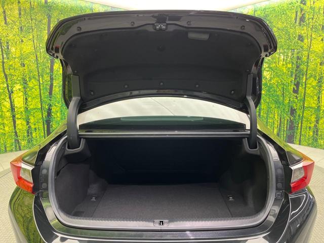 ＲＣ ＲＣ３００ｈ　Ｆスポーツ　３眼ＬＥＤ　ブラインドスポット　純正ＳＤナビ　バックカメラ　衝突被害軽減システム　レーダークルーズ　禁煙車　レザーシート　前席シートエアコン　ドラレコ　コーナーセンサー　スマートキー（11枚目）