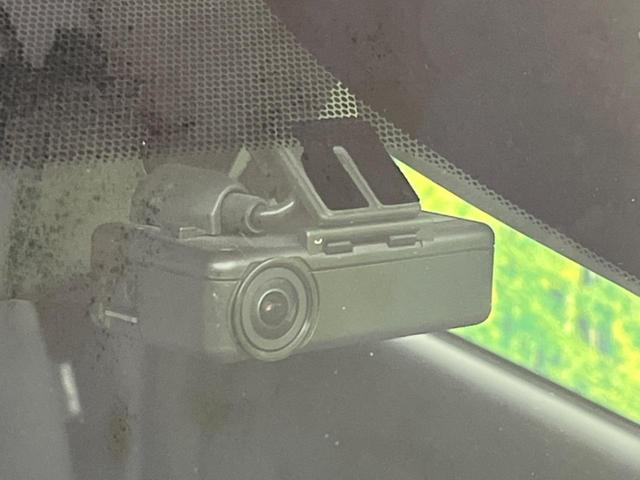 デイズ ハイウェイスター　Ｇターボプロパイロットエディション　ターボ　純正９型ＳＤナビ　全周囲カメラ　衝突被害軽減システム　レーダークルーズ　禁煙車　ドラレコ　コーナーセンサー　スマートキー　ＬＥＤヘッド　ＥＴＣ　オートハイビーム　車線逸脱警報　オートライト（7枚目）