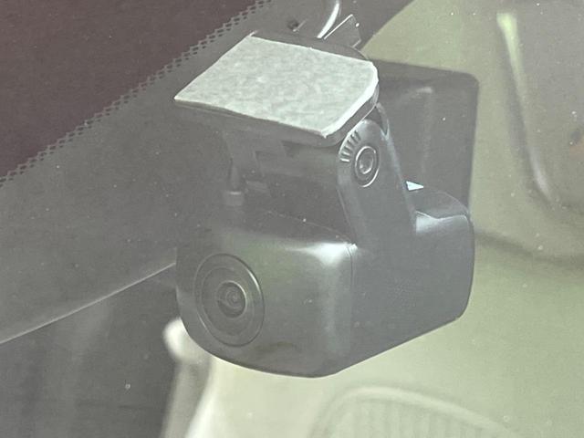 オーラ G レザーエディション メーカーオプション9型ナビ 全周囲カメラ BOSEサウンド 衝突被害軽減システム レーダークルーズ レザーシート ドラレコ コーナーセンサー スマートキー LEDヘッド オートハイビーム(8枚目)