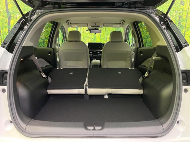 オーラ G レザーエディション メーカーオプション9型ナビ 全周囲カメラ BOSEサウンド 衝突被害軽減システム レーダークルーズ レザーシート ドラレコ コーナーセンサー スマートキー LEDヘッド オートハイビーム(11枚目)