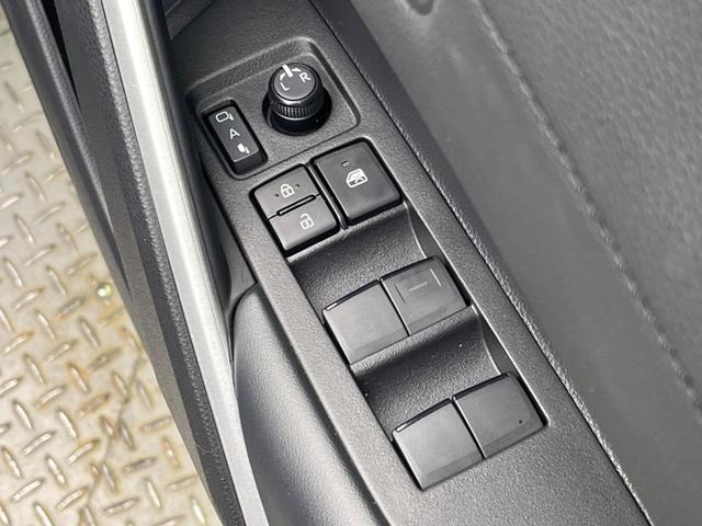 カローラクロス ハイブリッド Z ガラスルーフ モデリスタエアロ 純正10.5型ナビ付ディスプレイオーディオ 全周囲カメラ トヨタチームメイト トヨタセーフティセンス レーダークルーズ 禁煙車 ハンズフリーパワーバックドア(72枚目)