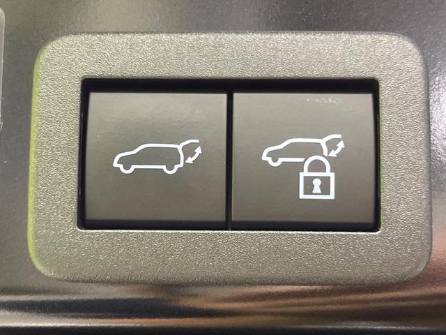 ヤリスクロス ハイブリッドＺ　パノラミックビューモニター　純正８型ディスプレイオーディオ　ブラインドスポットモニター　パワーバックドア　トヨタセーフティセンス　レーダークルーズコントロール　Ｂｌｕｅｔｏｏｔｈ（28枚目）