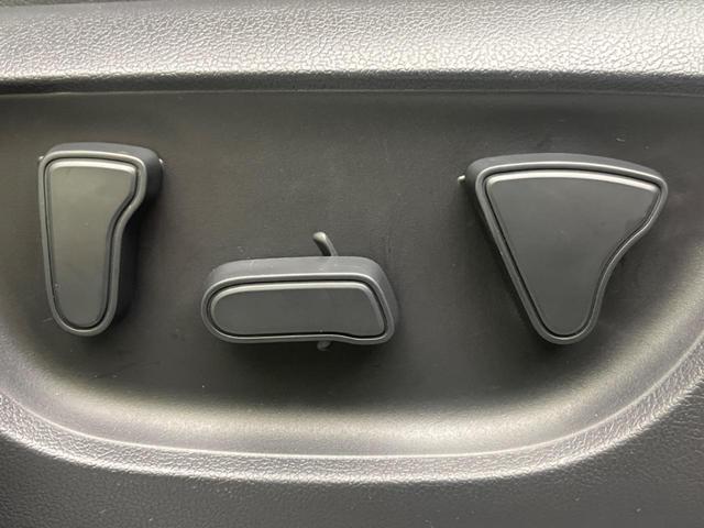 ヤリスクロス ハイブリッドＺ　パノラミックビューモニター　純正８型ディスプレイオーディオ　ブラインドスポットモニター　パワーバックドア　トヨタセーフティセンス　レーダークルーズコントロール　Ｂｌｕｅｔｏｏｔｈ（33枚目）