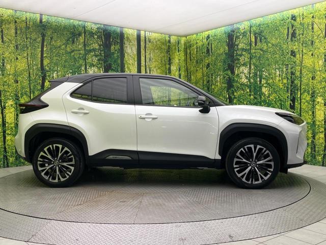 ヤリスクロス ハイブリッドＺ　パノラミックビューモニター　純正８型ディスプレイオーディオ　ブラインドスポットモニター　パワーバックドア　トヨタセーフティセンス　レーダークルーズコントロール　Ｂｌｕｅｔｏｏｔｈ（63枚目）