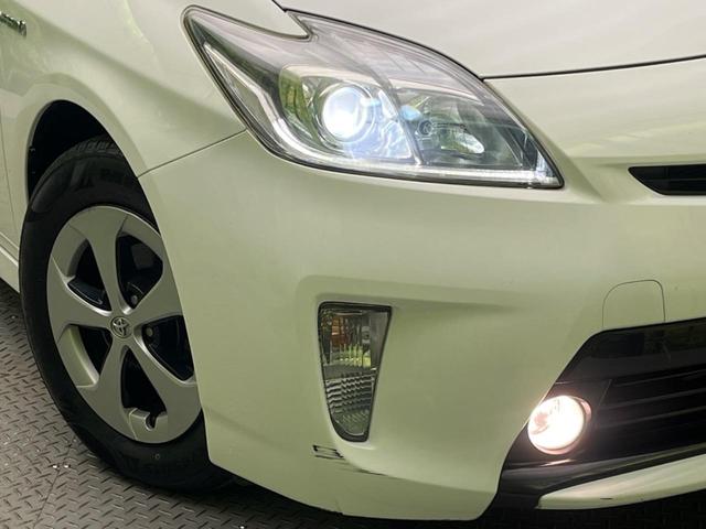 プリウス Ｓ　純正ＳＤナビ　バックカメラ　スマートキー　ＨＩＤヘッド　ビルトインＥＴＣ　オートハイビーム　オートエアコン　純正１５インチアルミ　Ｂｌｕｅｔｏｏｔｈ　ＣＤ　ＤＶＤ再生　地デジ（12枚目）