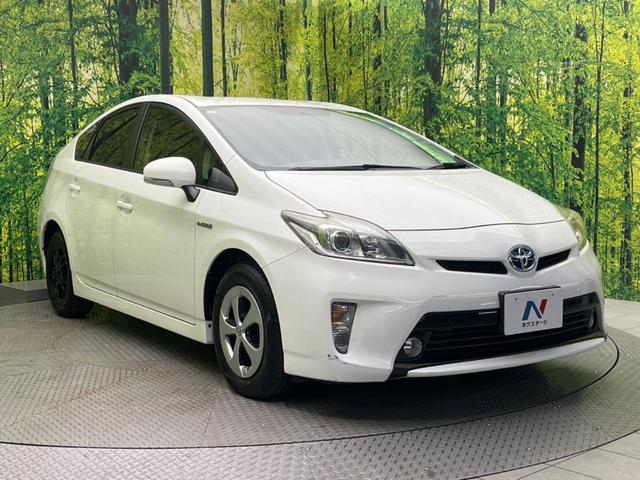 プリウス Ｓ　純正ＳＤナビ　バックカメラ　スマートキー　ＨＩＤヘッド　ビルトインＥＴＣ　オートハイビーム　オートエアコン　純正１５インチアルミ　Ｂｌｕｅｔｏｏｔｈ　ＣＤ　ＤＶＤ再生　地デジ（16枚目）