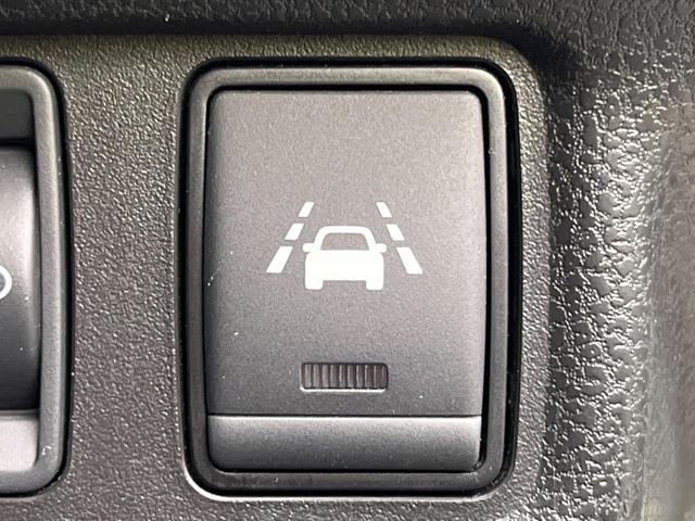 ノート X 純正ナビ バックカメラ ドラレコ Bluetooth CD フルセグ 電動格納ミラー 盗難防止装置 スマートキー オートライト プライバシーガラス 横滑り防止装置 ヘッドライトレベライザー(7枚目)