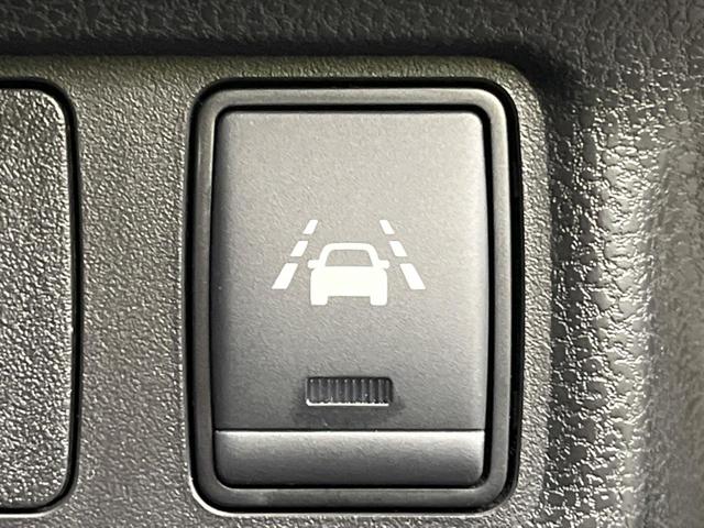 ノート ｅ－パワー　Ｘ　モード・プレミア　純正ＳＤナビ　全周囲カメラ　衝突被害軽減装置　禁煙車　コーナーセンサー　スマートキー　ＬＥＤヘッド　ＥＴＣ　オートライト　オートエアコン　純正１５インチアルミ　Ｂｌｕｅｔｏｏｔｈ　ＣＤ（42枚目）