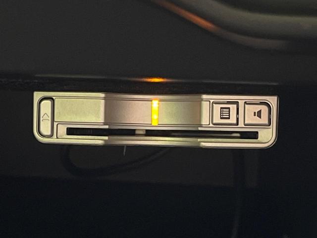 ノート ｅ－パワー　Ｘ　モード・プレミア　純正ＳＤナビ　全周囲カメラ　衝突被害軽減装置　禁煙車　コーナーセンサー　スマートキー　ＬＥＤヘッド　ＥＴＣ　オートライト　オートエアコン　純正１５インチアルミ　Ｂｌｕｅｔｏｏｔｈ　ＣＤ（56枚目）