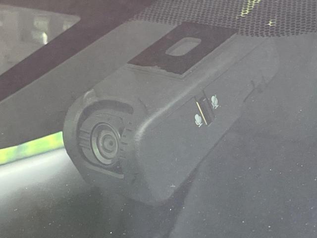 アクア Sスタイルブラック 純正9インチナビ バックカメラ 衝突被害軽減装置 禁煙車 コーナーセンサー スマートキー ETC2.0 オートハイビーム オートライト オートエアコン Bluetooth フルセグ(5枚目)