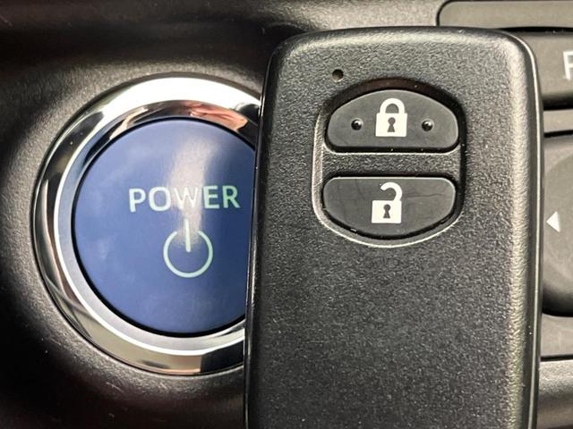 アクア Sスタイルブラック 純正9インチナビ バックカメラ 衝突被害軽減装置 禁煙車 コーナーセンサー スマートキー ETC2.0 オートハイビーム オートライト オートエアコン Bluetooth フルセグ(7枚目)