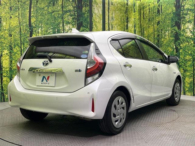 アクア Sスタイルブラック 純正9インチナビ バックカメラ 衝突被害軽減装置 禁煙車 コーナーセンサー スマートキー ETC2.0 オートハイビーム オートライト オートエアコン Bluetooth フルセグ(17枚目)