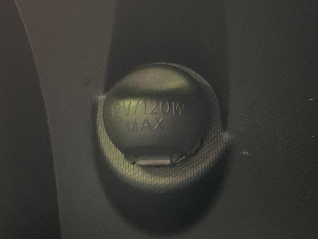 アクア Sスタイルブラック 純正9インチナビ バックカメラ 衝突被害軽減装置 禁煙車 コーナーセンサー スマートキー ETC2.0 オートハイビーム オートライト オートエアコン Bluetooth フルセグ(51枚目)