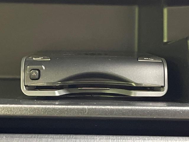 プリウス S SDナビ バックカメラ 禁煙車 スマトキー HIDヘッド ETC オートライト オートエアコン 純正15インチアルミ Blutooth CD DVD再生 フルセグ(5枚目)