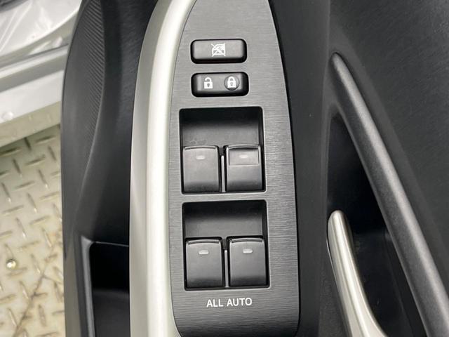 プリウス S SDナビ バックカメラ 禁煙車 スマトキー HIDヘッド ETC オートライト オートエアコン 純正15インチアルミ Blutooth CD DVD再生 フルセグ(34枚目)