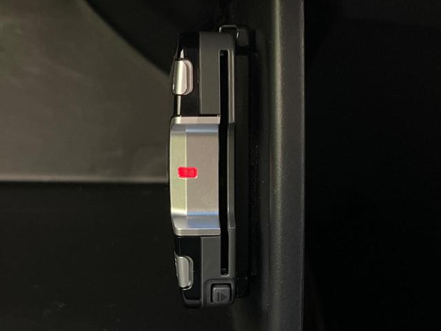 フリードハイブリッド ハイブリッド 電動スライドドア 禁煙車 HIDヘッド ETC オートライト オートエアコン CD(4枚目)