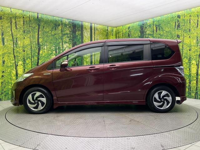 フリードハイブリッド ハイブリッド 電動スライドドア 禁煙車 HIDヘッド ETC オートライト オートエアコン CD(27枚目)