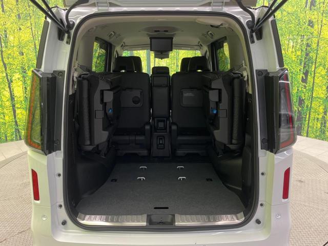 セレナ e-パワー ハイウェイスターV 純正12.3ナビ 両側電動ドア 後席モニター 全周囲ヵメラ 衝突被害軽減装置 レーダークルーズ 禁煙車 ハーフレザーシート コーナーセンサー スマートキー LEDヘッド ETC2.0 オートハイビーム(11枚目)