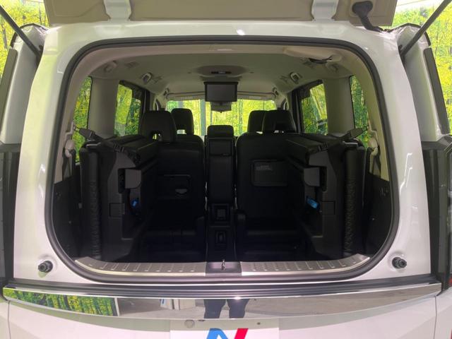 セレナ e-パワー ハイウェイスターV 純正12.3ナビ 両側電動ドア 後席モニター 全周囲ヵメラ 衝突被害軽減装置 レーダークルーズ 禁煙車 ハーフレザーシート コーナーセンサー スマートキー LEDヘッド ETC2.0 オートハイビーム(31枚目)