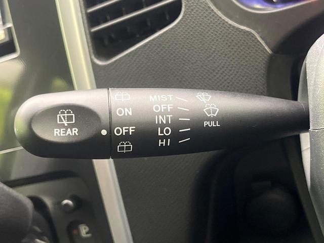 ワゴンRスティングレー T ターボ 純正SDナビ 禁煙車 スマートキー HIDヘッド ETC オートライト オートエアコン 純正14インチアルミ CD フルセグ パドルシフト(44枚目)