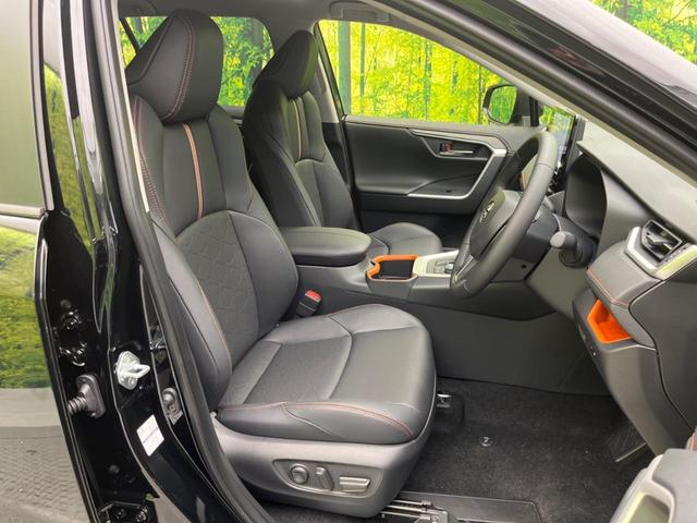 RAV4 アドベンチャー 4WD 登録済未使用車 バックカメラ 衝突被害軽減システム レーダークルーズ ハーフレザーシート パワーシート コーナーセンサー スマートキー LEDヘッド ETC2.0 オートハイビーム(8枚目)