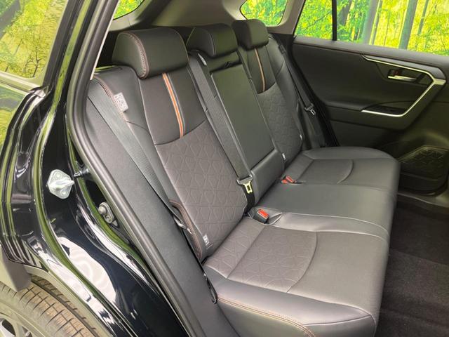 RAV4 アドベンチャー 4WD 登録済未使用車 バックカメラ 衝突被害軽減システム レーダークルーズ ハーフレザーシート パワーシート コーナーセンサー スマートキー LEDヘッド ETC2.0 オートハイビーム(9枚目)