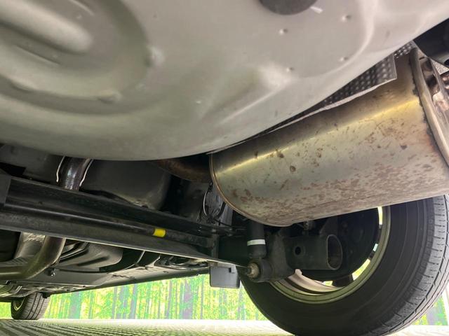 シエンタ G クエロ 両側電動ドア 全周囲カメラ 衝突被害軽減システム 禁煙車 ハーフレザーシート ドラレコ コーナーセンサー スマートキー LEDヘッド ETC2.0 オートハイビーム 車線逸脱警報 オートライト(22枚目)