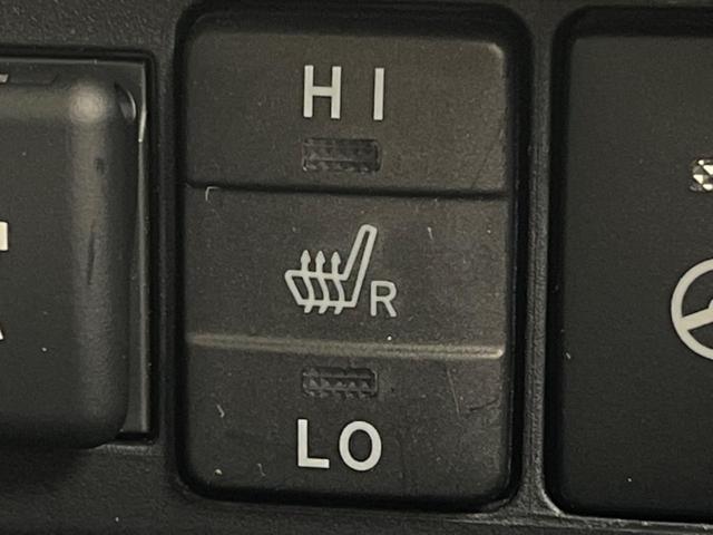 シエンタ G クエロ 両側電動ドア 全周囲カメラ 衝突被害軽減システム 禁煙車 ハーフレザーシート ドラレコ コーナーセンサー スマートキー LEDヘッド ETC2.0 オートハイビーム 車線逸脱警報 オートライト(26枚目)