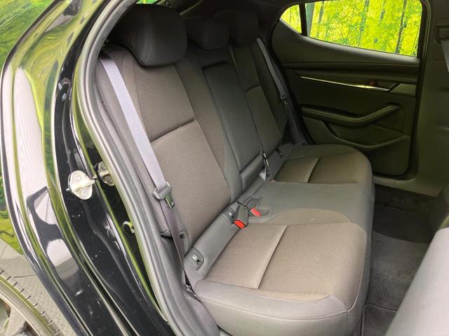 MAZDA3ファストバック 15Sツーリング 純正SDナビ 全周囲カメラ 衝突被害軽減システム レーダークルーズ 禁煙車 コーナーセンサー スマートキー LEDヘッド ビルトインETC オートハイビーム 車線逸脱警報 オートライト(9枚目)