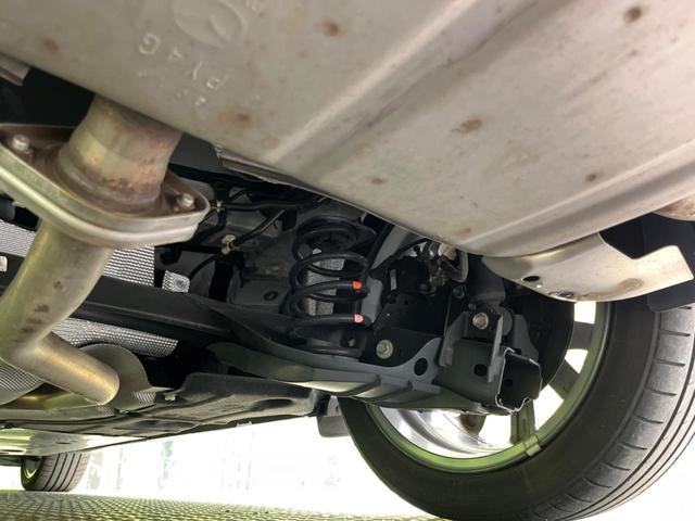 MAZDA3ファストバック 15Sツーリング 純正SDナビ 全周囲カメラ 衝突被害軽減システム レーダークルーズ 禁煙車 コーナーセンサー スマートキー LEDヘッド ビルトインETC オートハイビーム 車線逸脱警報 オートライト(21枚目)