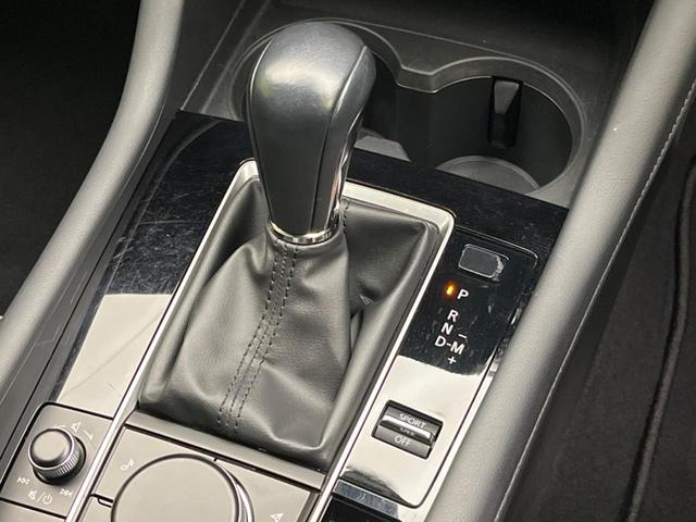 MAZDA3ファストバック 15Sツーリング 純正SDナビ 全周囲カメラ 衝突被害軽減システム レーダークルーズ 禁煙車 コーナーセンサー スマートキー LEDヘッド ビルトインETC オートハイビーム 車線逸脱警報 オートライト(23枚目)