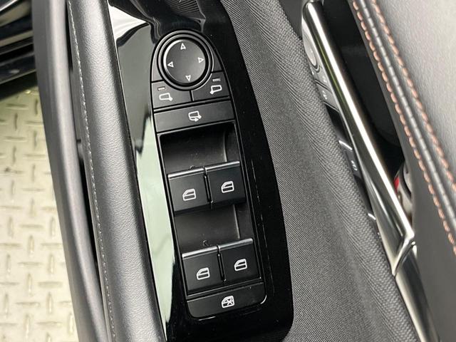 MAZDA3ファストバック 15Sツーリング 純正SDナビ 全周囲カメラ 衝突被害軽減システム レーダークルーズ 禁煙車 コーナーセンサー スマートキー LEDヘッド ビルトインETC オートハイビーム 車線逸脱警報 オートライト(28枚目)