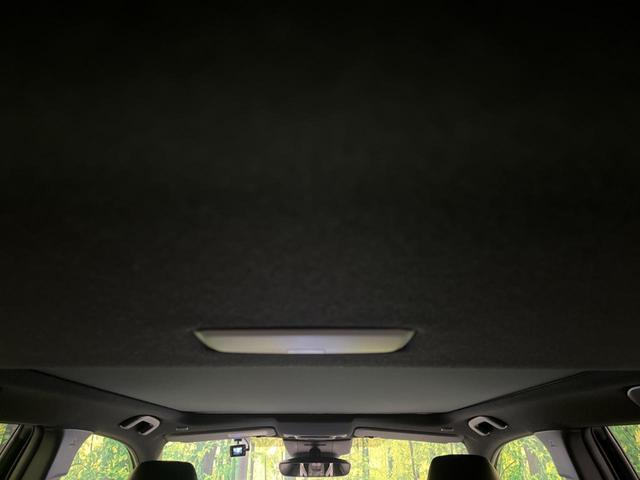 カローラクロス ハイブリッド　Ｚ　パノラマルーフ　禁煙車　純正１０．５インチディスプレイオーディオ　全周囲カメラ　セーフティセンス　レーダークルーズコントロール　ＬＥＤヘッドライト　パワーバックドア　前席シートヒーター（28枚目）