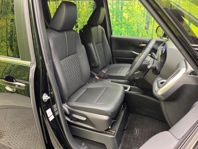 ノア ハイブリッドＳ－Ｚ　両側電動スライドドア　１４型有機ＥＬフリップダウンモニター　１０．５型ディスプレイオーディオプラス　トヨタセーフティセンス　レーダークルーズコントロール　バックカメラ　ＡＰＰＬＥＣＡＲＰＬＡＹ（8枚目）