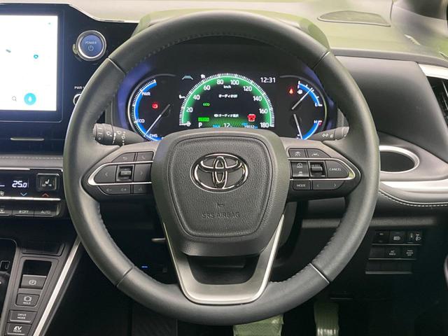 ノア ハイブリッドＳ－Ｚ　両側電動スライドドア　１４型有機ＥＬフリップダウンモニター　１０．５型ディスプレイオーディオプラス　トヨタセーフティセンス　レーダークルーズコントロール　バックカメラ　ＡＰＰＬＥＣＡＲＰＬＡＹ（12枚目）