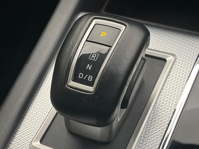 アウトランダーPHEV P 4WD 後席モニター 全周囲カメラ 衝突被害軽減システム レーダークルーズ 禁煙車 電動リアゲート ドラレコ コーナーセンサー スマートキー LEDヘッド ETC オートハイビーム オートライト(65枚目)