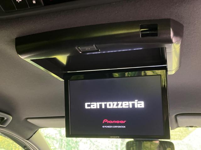 【フリップダウンモニター】大画面モニターで後席でもエンタメをお楽しみいただけます。小さなお子様にも大人気の装備です♪