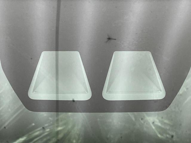 【スマートアシスト】走行中に前方の車両等を認識し、衝突しそうな時は警報とブレーキで衝突回避と被害軽減をアシスト。より安全にドライブをお楽しみいただけます。