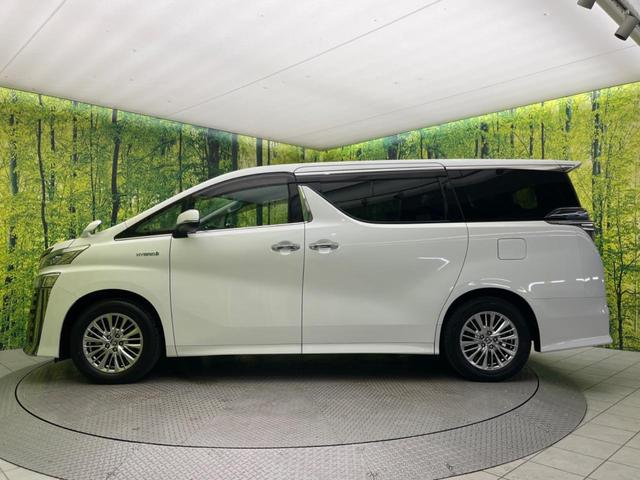 ヴェルファイアハイブリッド ＺＲ　Ｇエディション　サンルーフ　両側電動ドア　後席モニター　バックカメラ　１００Ｖ電源　衝突被害軽減システム　レーダークルーズ　電動リアゲート　レザーシート　前席シートエアコン　前後席パワーシート　ドラレコ（25枚目）