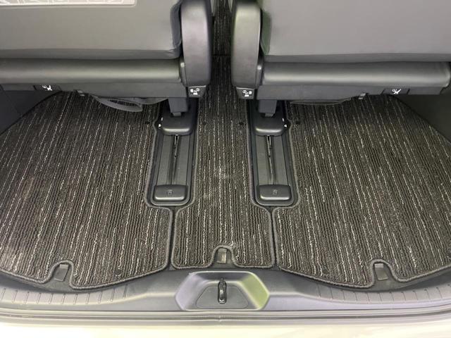 ヴェルファイアハイブリッド ＺＲ　Ｇエディション　サンルーフ　両側電動ドア　後席モニター　バックカメラ　１００Ｖ電源　衝突被害軽減システム　レーダークルーズ　電動リアゲート　レザーシート　前席シートエアコン　前後席パワーシート　ドラレコ（49枚目）