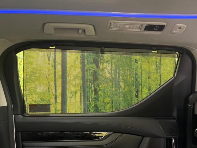 ヴェルファイアハイブリッド ＺＲ　Ｇエディション　サンルーフ　両側電動ドア　後席モニター　バックカメラ　１００Ｖ電源　衝突被害軽減システム　レーダークルーズ　電動リアゲート　レザーシート　前席シートエアコン　前後席パワーシート　ドラレコ（56枚目）