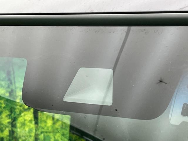 Ｎ－ＢＯＸカスタム Ｌターボ　純正ナビ　両側電動ドア　バックカメラ　衝突被害軽減システム　禁煙車　ハーフレザーシート　ドラレコ　コーナーセンサー　スマートキー　ＬＥＤヘッド　純正１５インチアルミ　オートハイビーム　車線逸脱警報（4枚目）