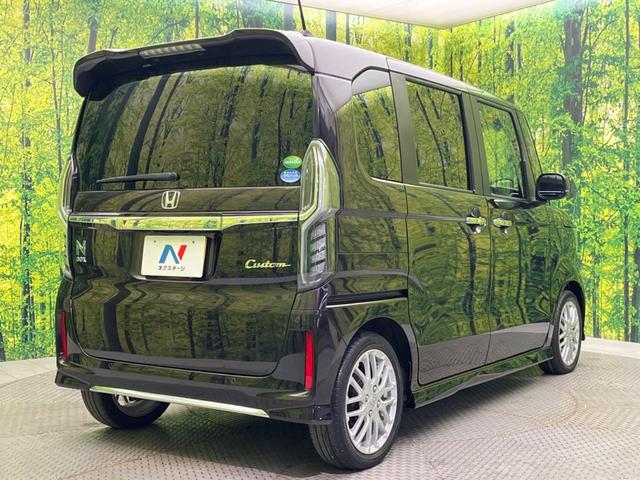 Ｎ－ＢＯＸカスタム Ｌターボ　純正ナビ　両側電動ドア　バックカメラ　衝突被害軽減システム　禁煙車　ハーフレザーシート　ドラレコ　コーナーセンサー　スマートキー　ＬＥＤヘッド　純正１５インチアルミ　オートハイビーム　車線逸脱警報（17枚目）