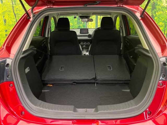 デミオ １３Ｓツーリング　禁煙車　マツダコネクトナビ　スマートシティブレーキサポート　ＬＥＤヘッドライト　バックカメラ　ドライブレコーダー　シートヒーター　オートエアコン　オートライト　ブラインドスポットモニター（10枚目）