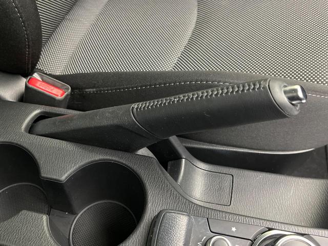 デミオ １３Ｓツーリング　禁煙車　マツダコネクトナビ　スマートシティブレーキサポート　ＬＥＤヘッドライト　バックカメラ　ドライブレコーダー　シートヒーター　オートエアコン　オートライト　ブラインドスポットモニター（35枚目）